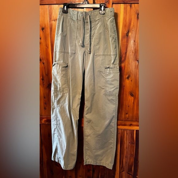 Hollister Pants - Like NEW cargo pants from Hollister